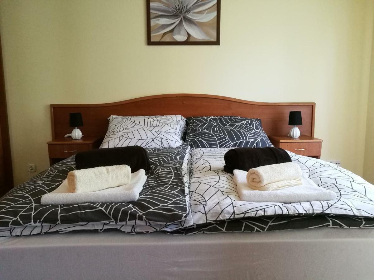 Niki Apartman Heviz Bagian luar foto